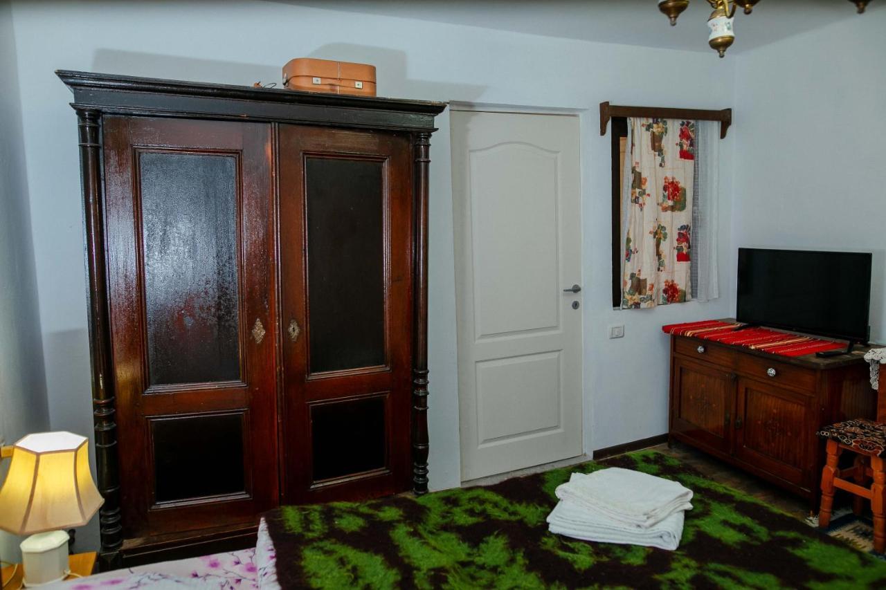 Casa Pe Valea Hartibaciului Country house
